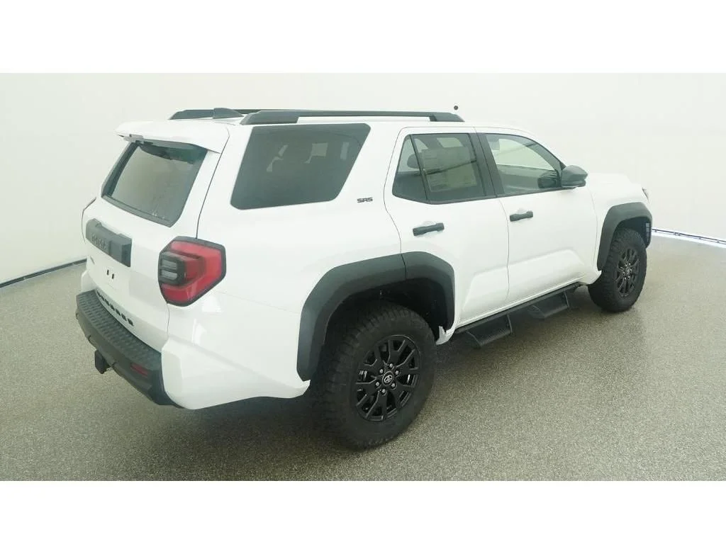 New 2026 Ice Cap Toyota SR5 image 31