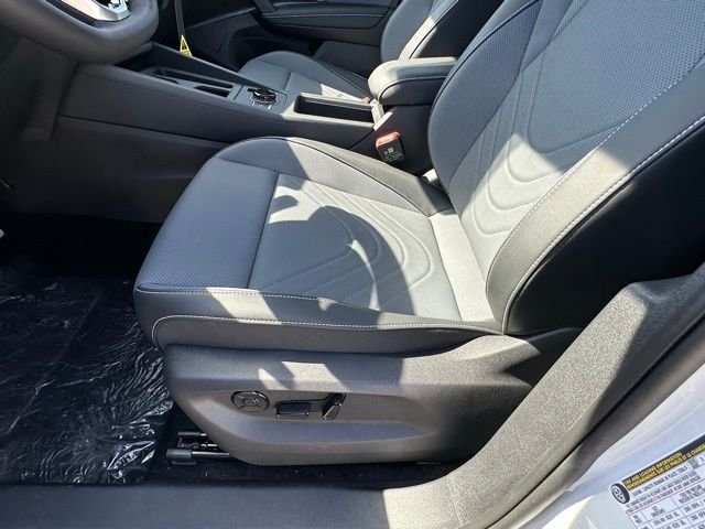 New 2026 Opal White W/Deep Black Roof Volkswagen 2.0T SE R-Line Black image 26