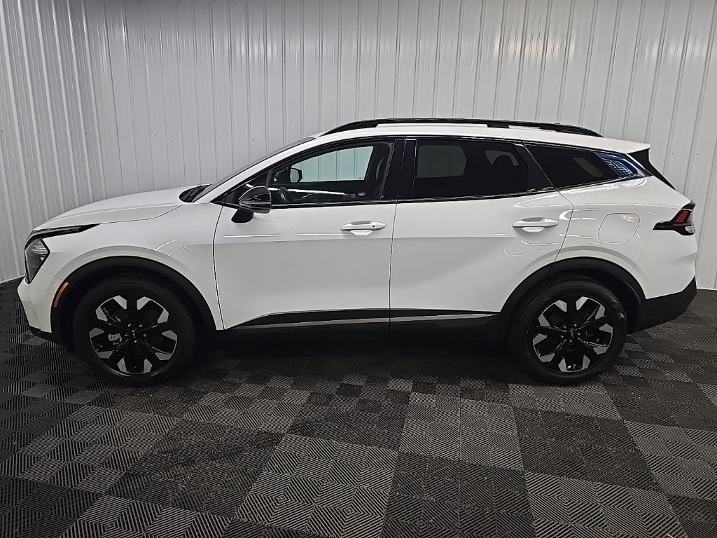 Used 2023 White Kia X-Line image 5