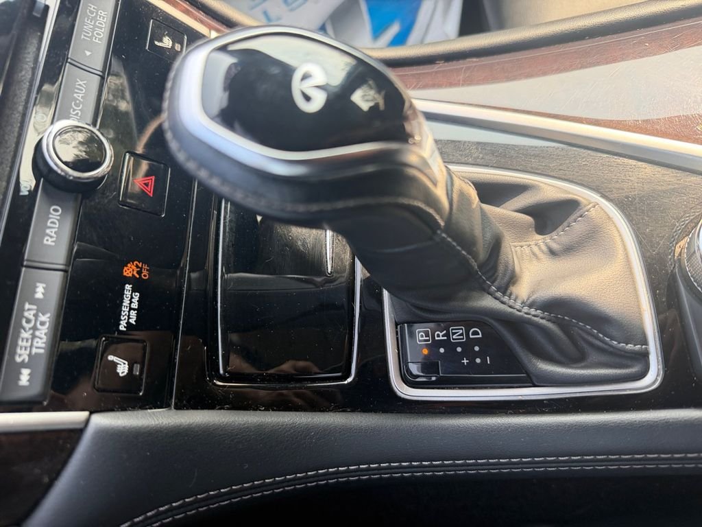 Used 2018 Black INFINITI 3.0t LUXE image 31