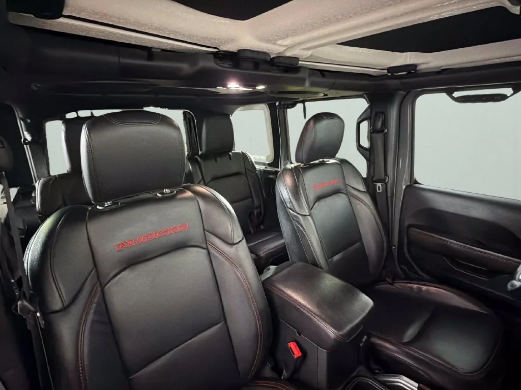 Used 2021  Jeep Unlimited Rubicon image 30