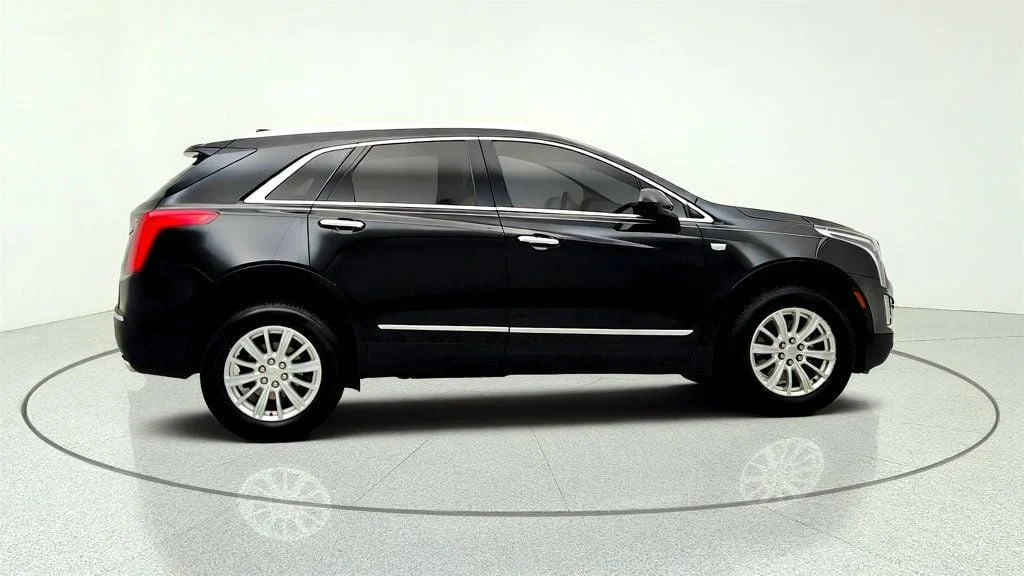 Used 2019 Stellar Black Metallic Cadillac FWD 4dr image 4