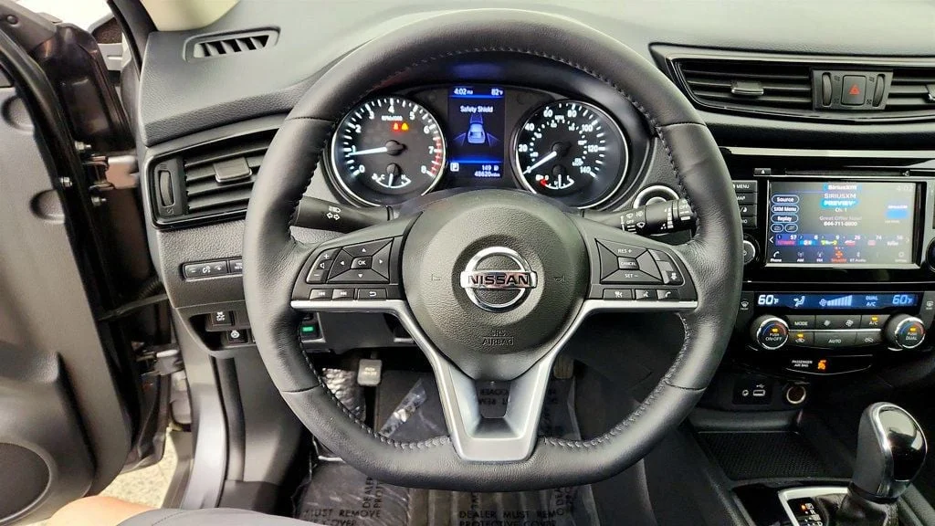 Used 2018 Gun Metallic Nissan AWD SV w/ Premium Package & Navigation image 12