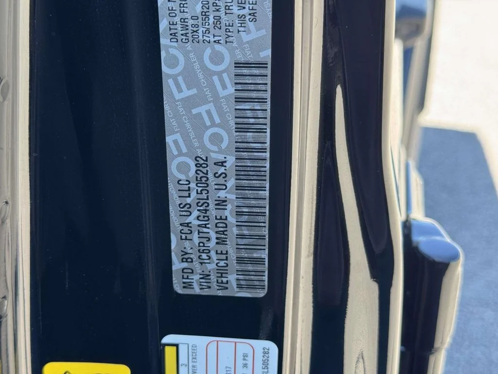 Used 2025 Black Jeep Nighthawk image 30
