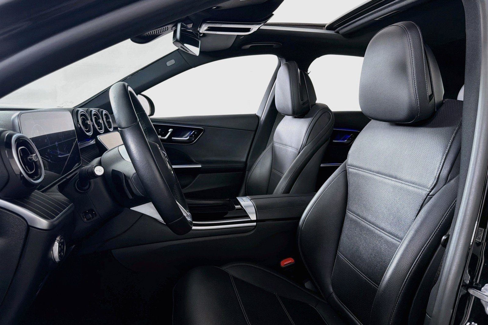 Used 2022 Black Mercedes-Benz C 300 image 17