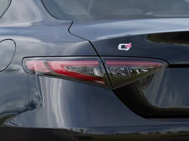 2025 Alfa Romeo Giulia Base - Photo 42