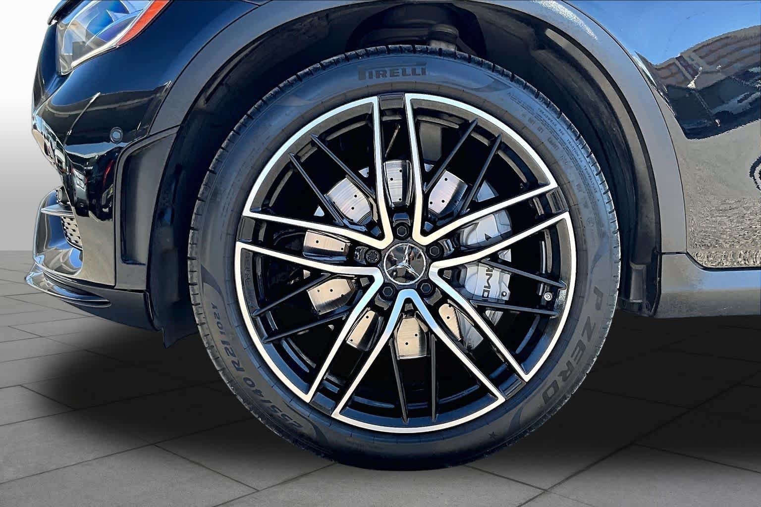 Used 2023 Obsidian Black Metallic Mercedes-Benz AMG® GLC 43 image 10