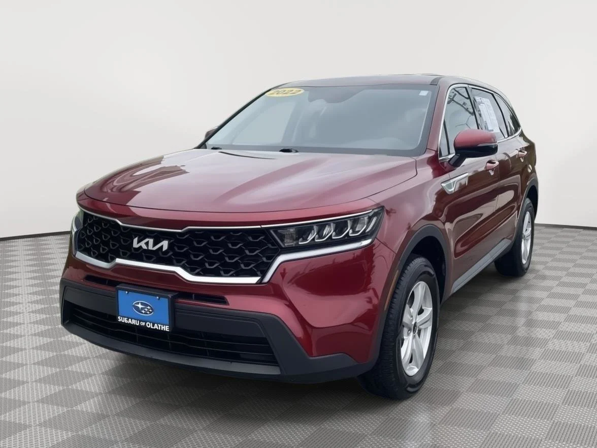 Used 2022 Passion Red Tintcoat Kia LX image 14
