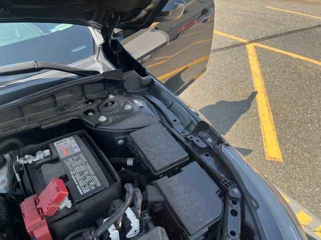 Used 2022 Super Black Nissan 2.5 SR image 22