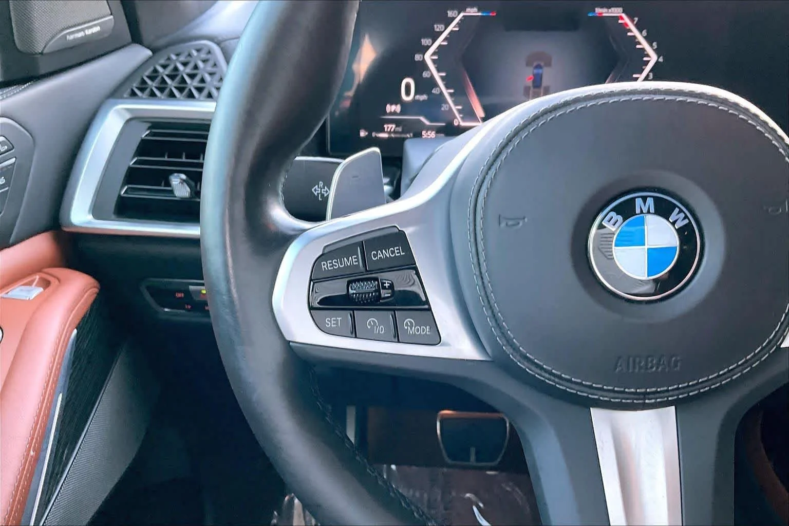 Used 2023 Black Sapphire Metallic BMW xDrive40i image 23