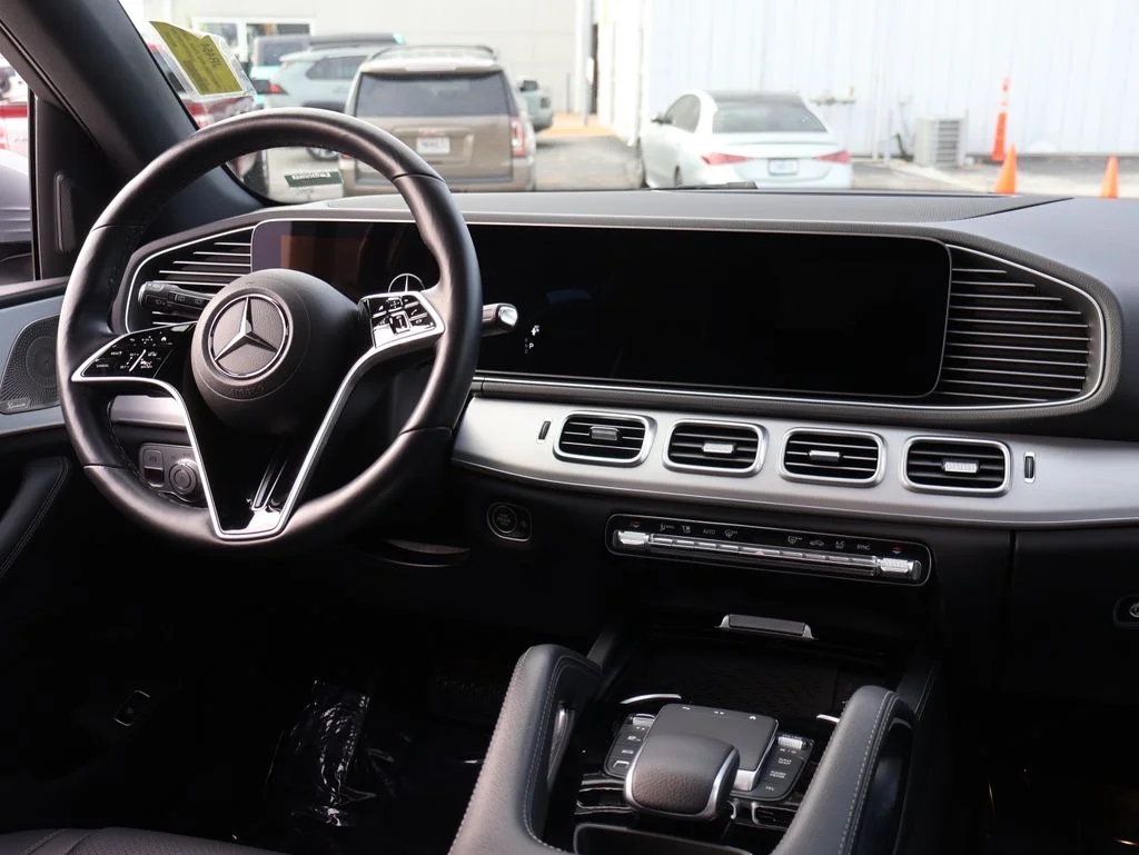 Used 2025 Black Mercedes-Benz GLE 350 image 13