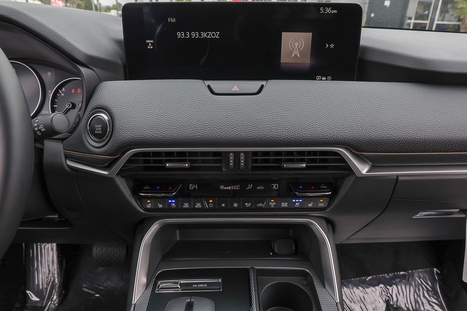 2026 Mazda CX-70 Preferred Package - Photo 13
