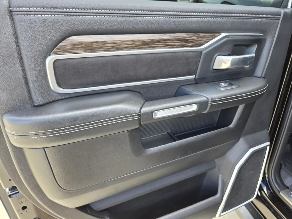 Used 2019 Black Ram Laramie image 40