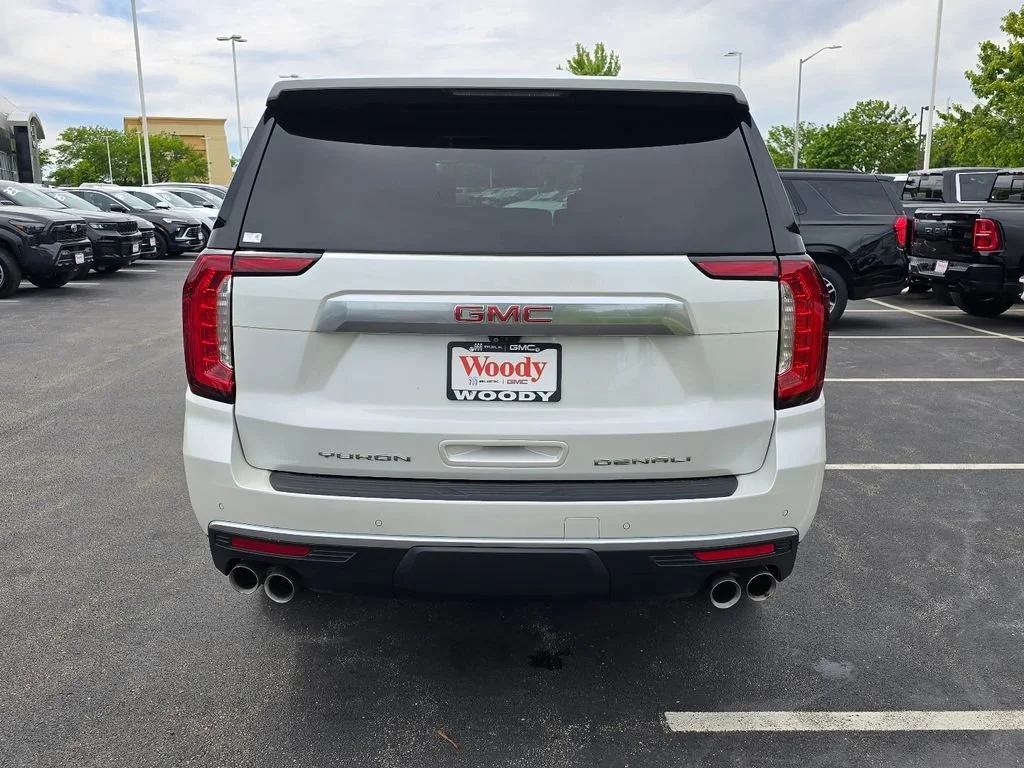 2023 GMC Yukon XL Denali - Photo 9