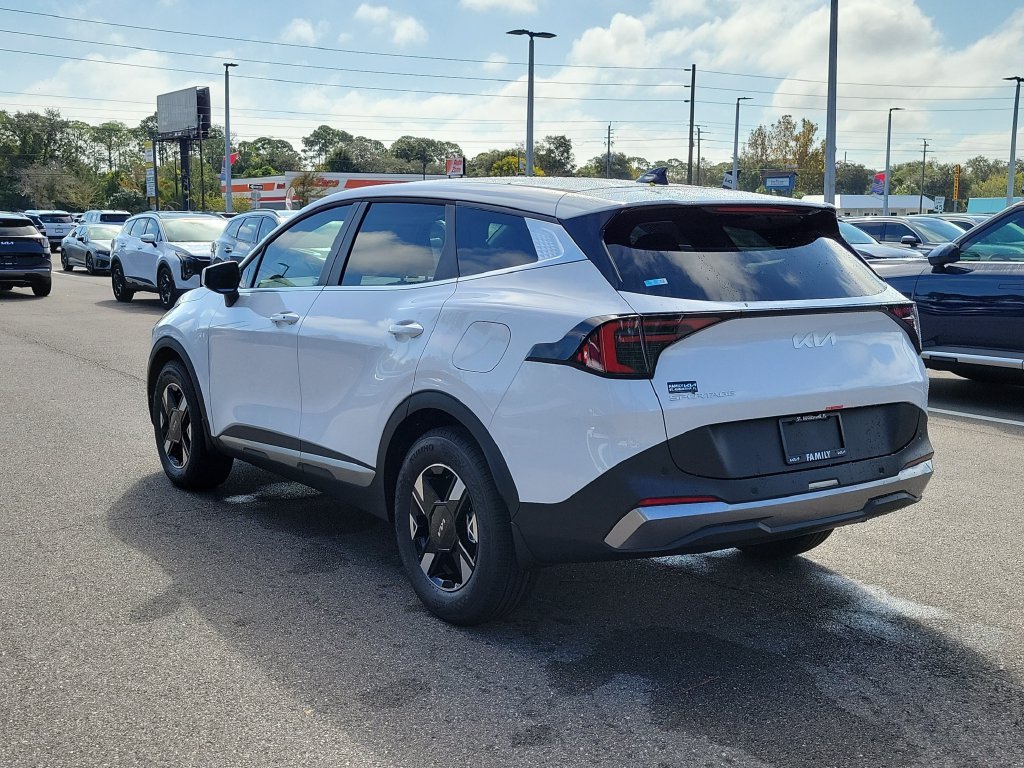 New 2027 Glacial White Pearl Kia LX image 4