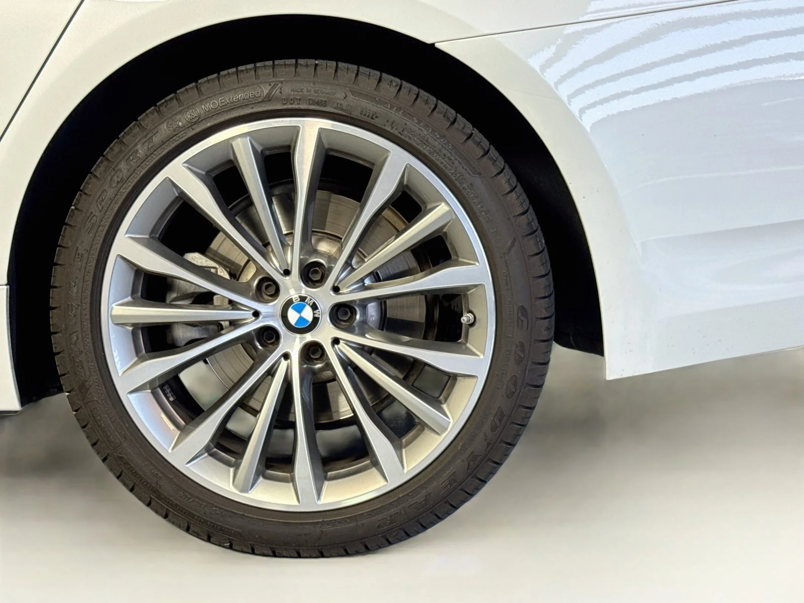 Used 2023 Mineral White Metallic BMW 530i image 29