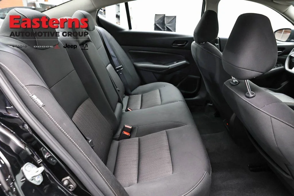 Used 2025 Black Nissan 2.5 SV image 23