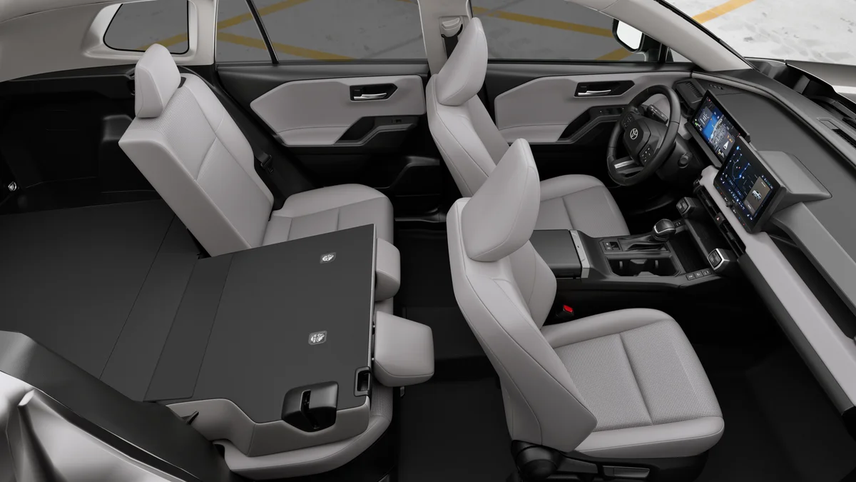 New 2026 Ice Cap Toyota XLE Premium image 22