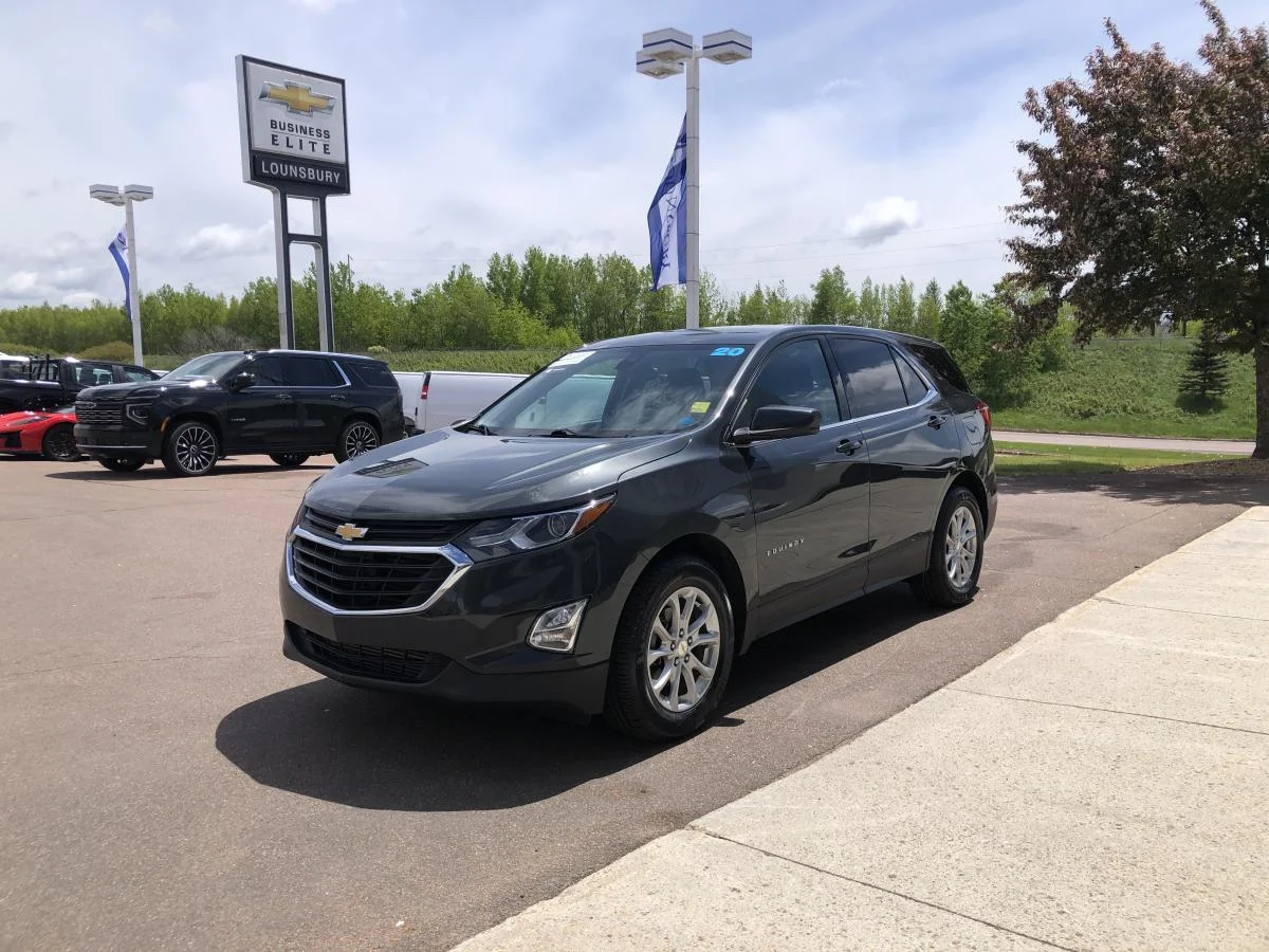 Used 2020 Grey Chevrolet Fwd 4dr Lt 1lt image 4