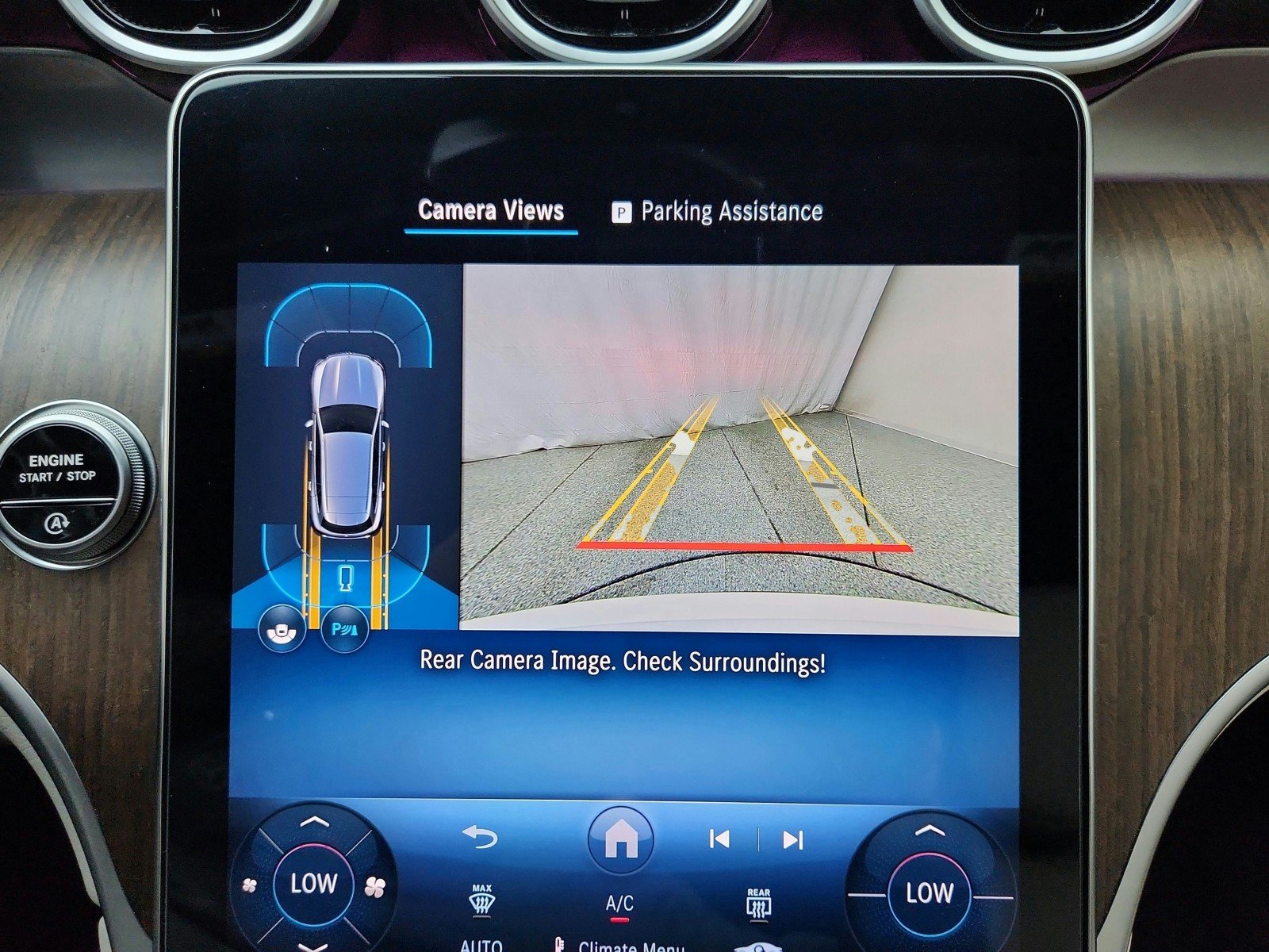 Certified Used 2025 Polar White Mercedes-Benz GLC 300 image 33