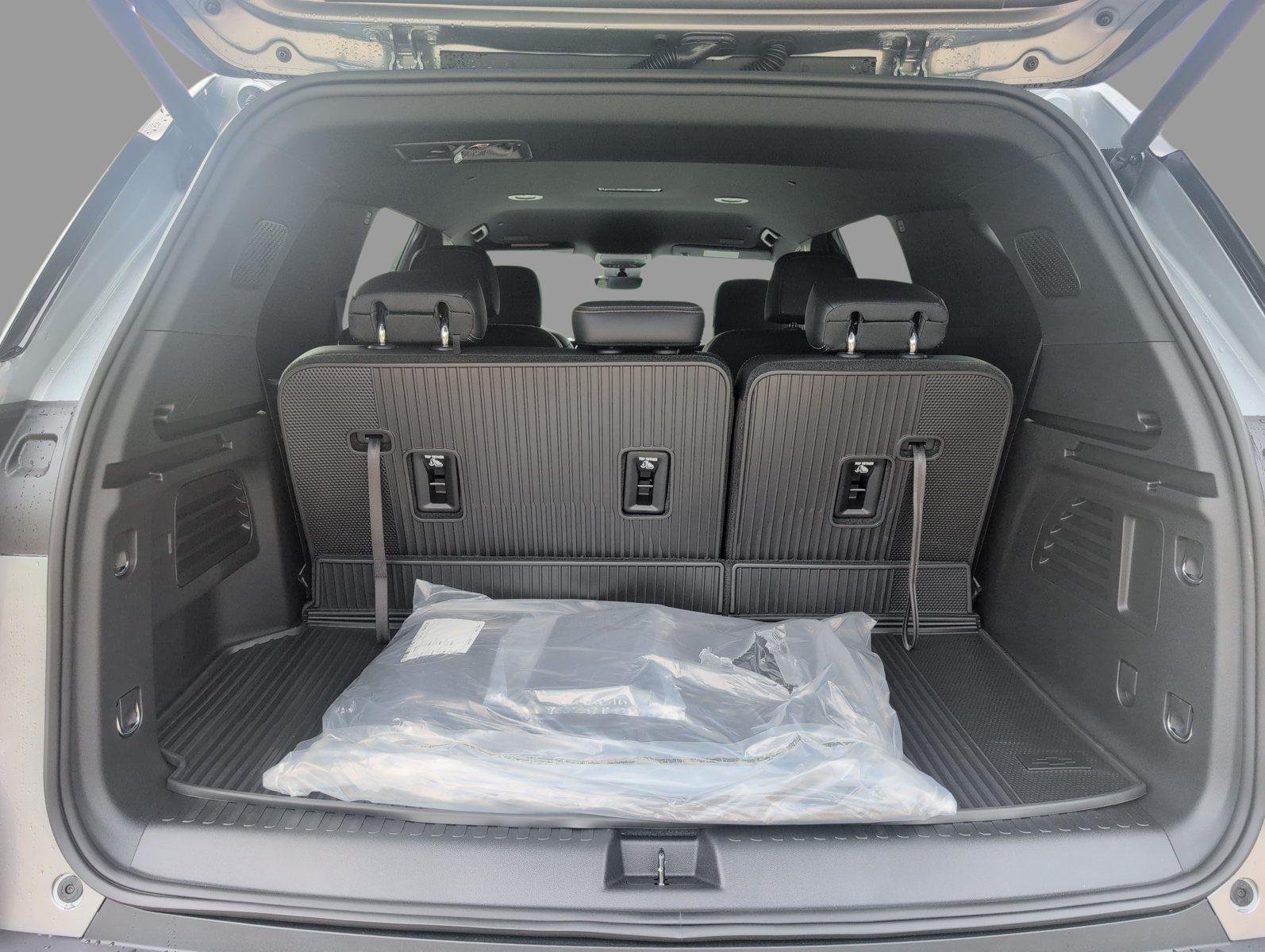 New 2026 Sterling Gray Metallic Chevrolet LT image 5