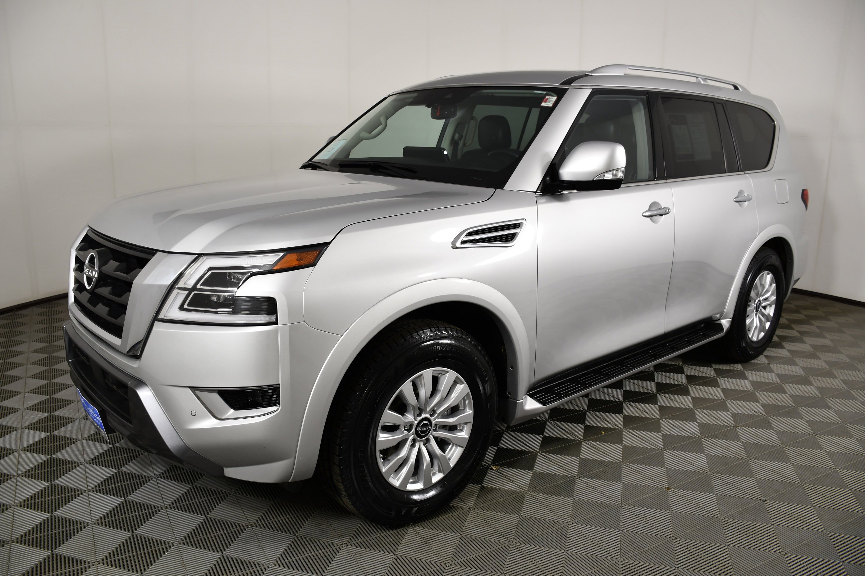Used 2024 Brilliant Silver Metallic Nissan SV image 10