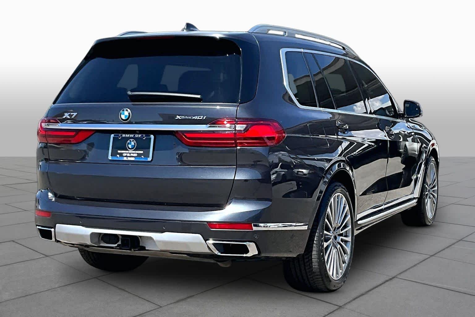 Used 2021 Dark Graphite Metallic BMW xDrive40i image 12
