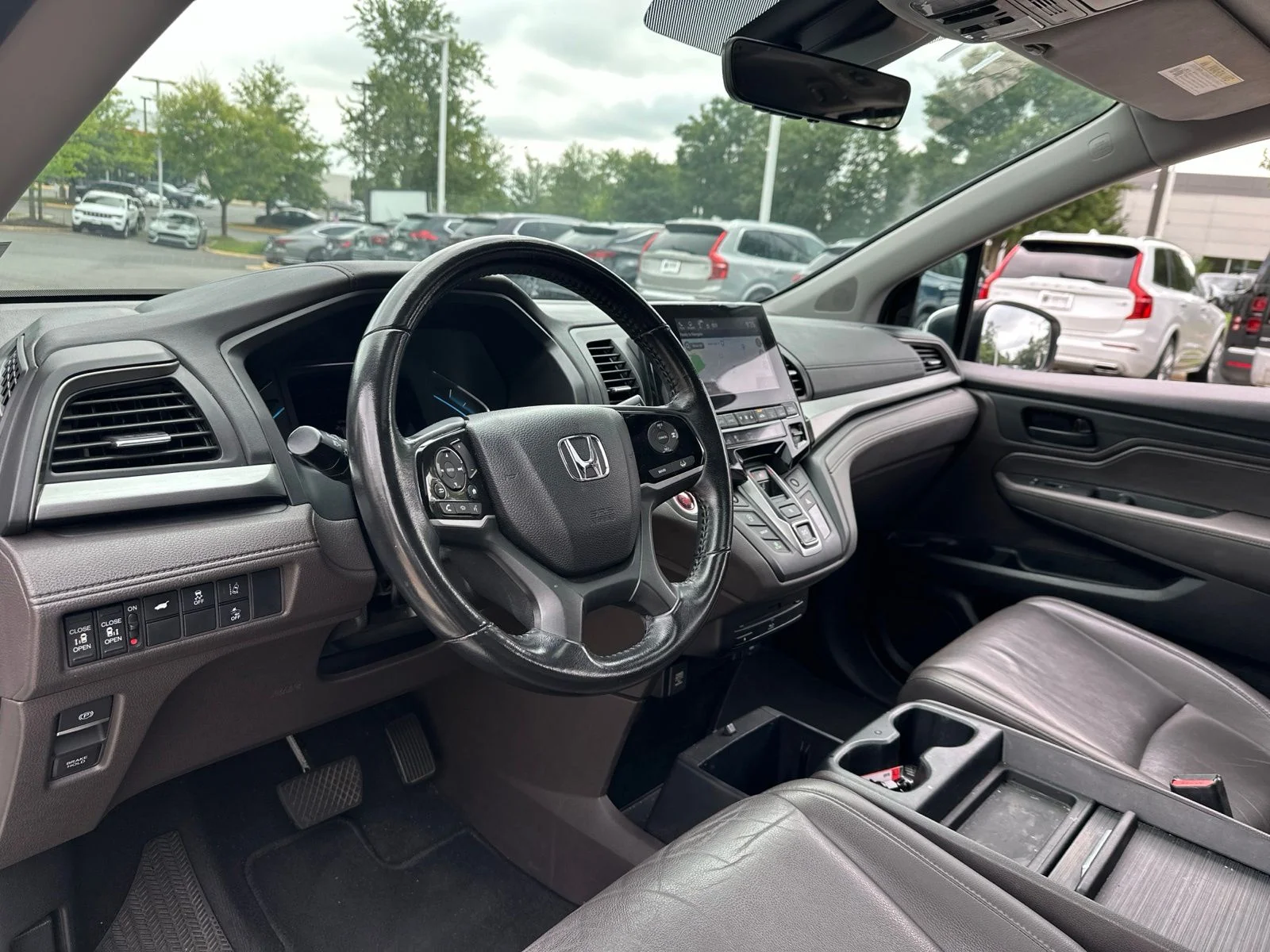 Used 2020 White Honda EX-L image 29