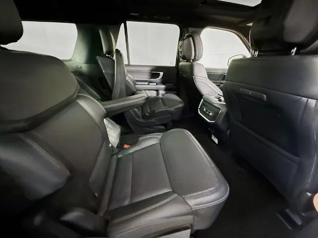 New 2026 Dark Matter Gray Metallic Ford MAX Platinum® image 65