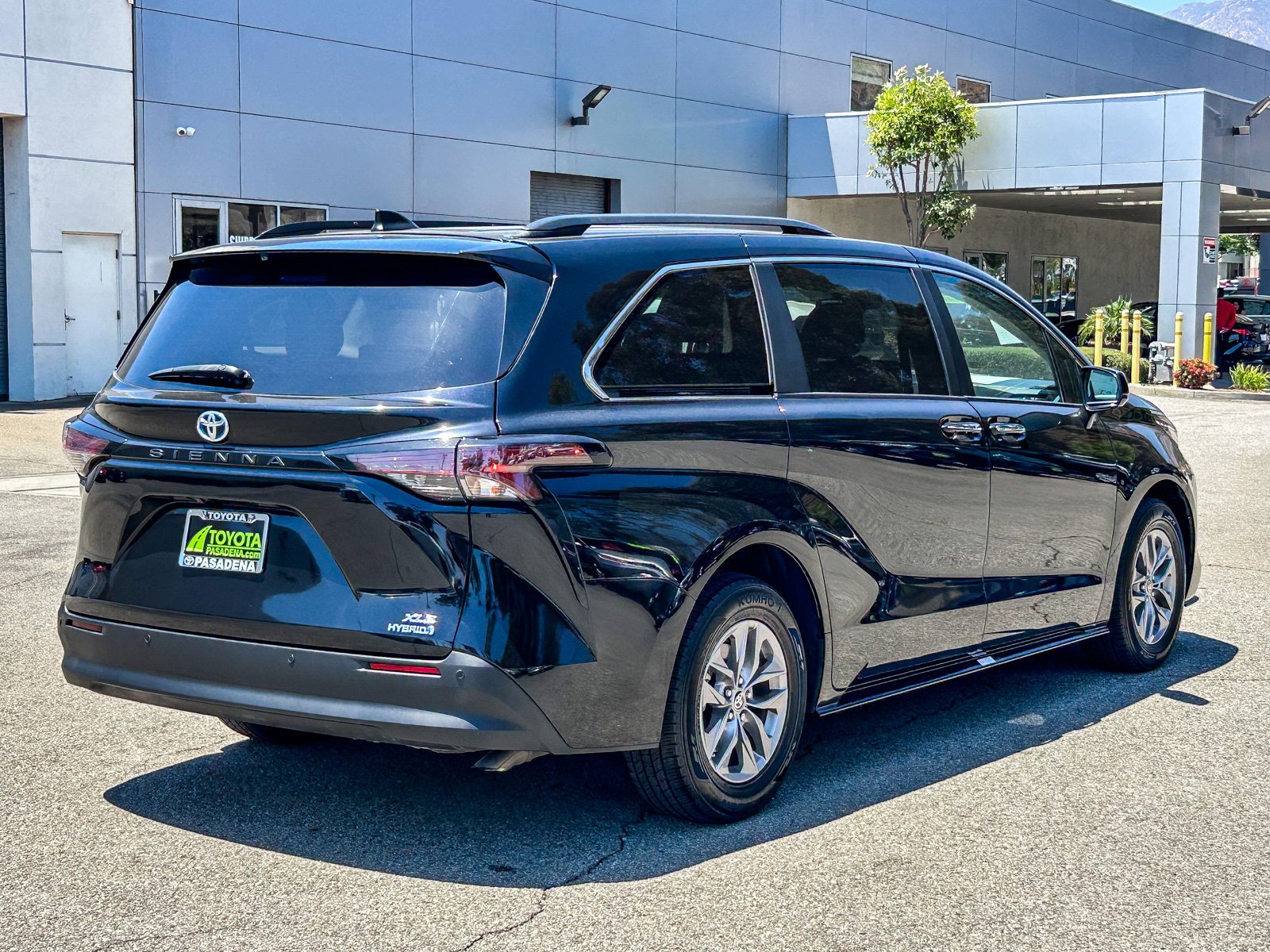 Used 2024 MIDNIGHT BLACK ME TOYOTA TRUCK XLE AUTONO-MAAS image 6