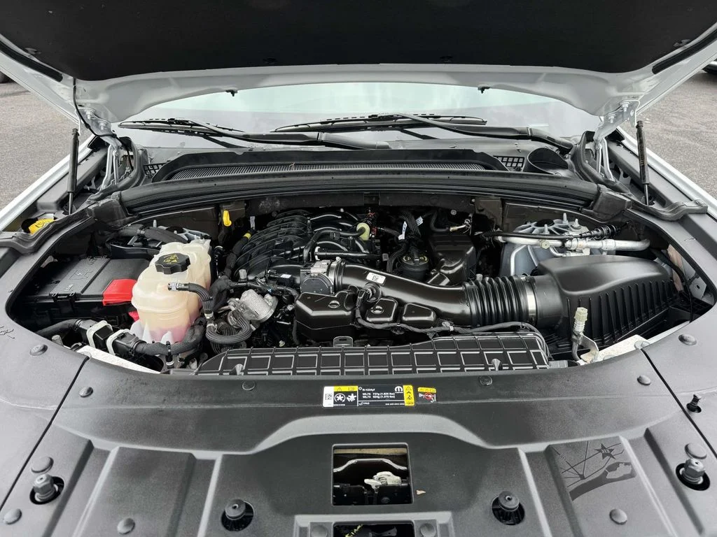 Used 2024 White Jeep Altitude X image 13