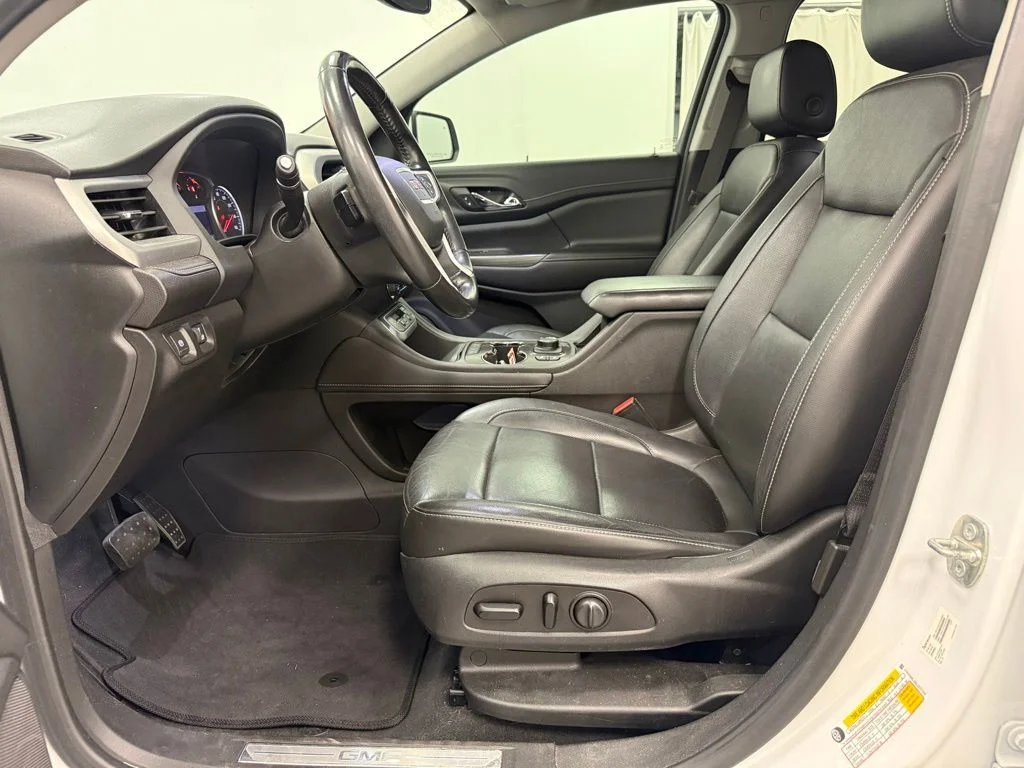 Used 2020 White GMC SLT image 11