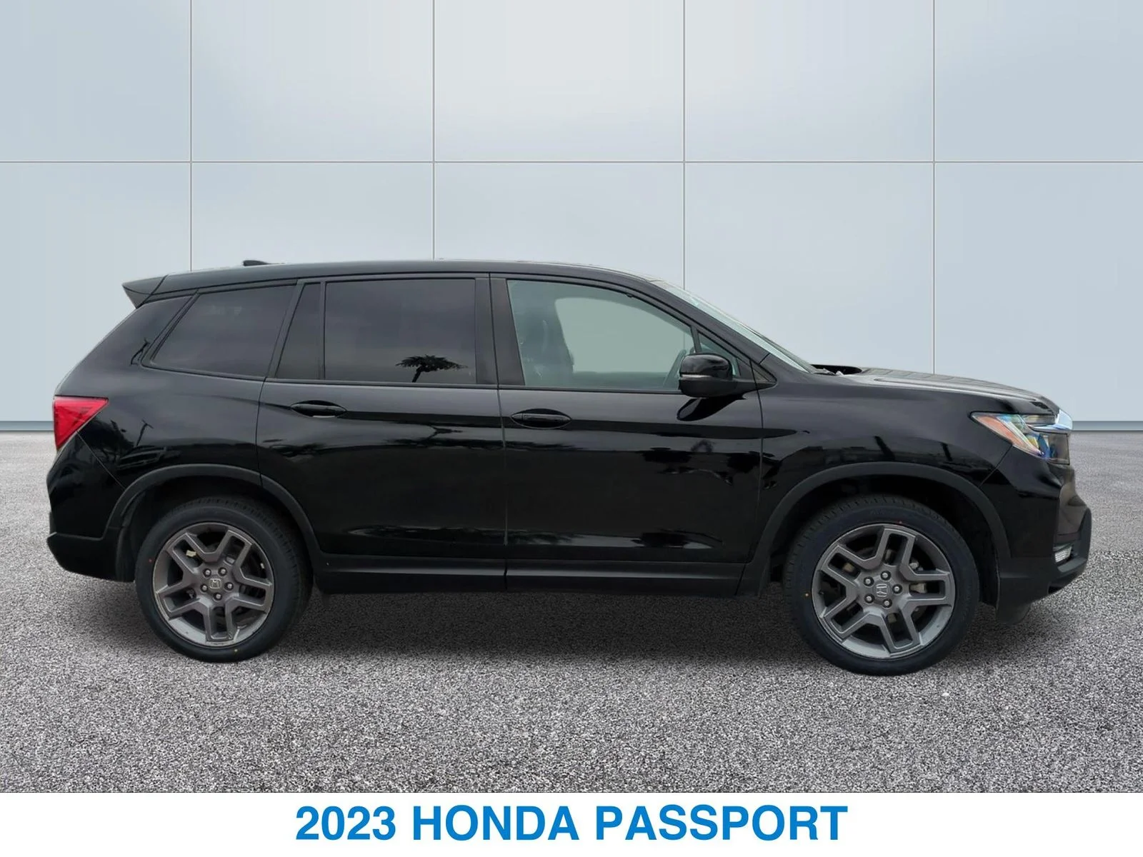 Used 2023 Black Honda EX-L image 6