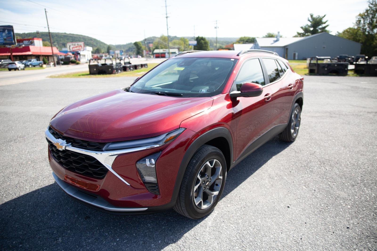 2024 Chevrolet Trax LT - Photo 7