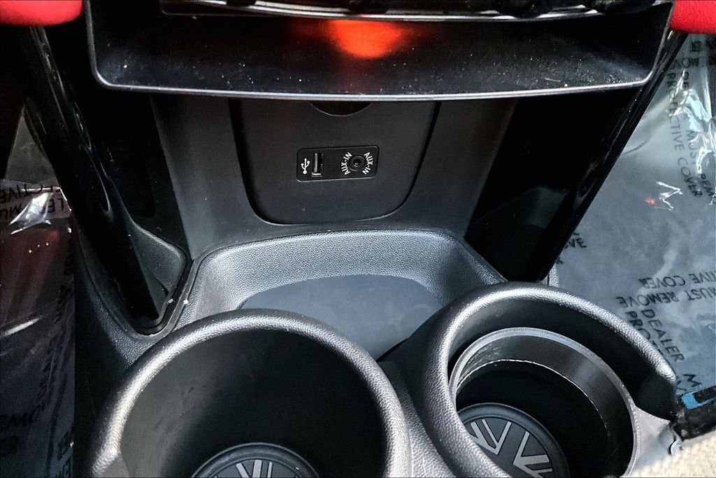 Used 2016 Red MINI Base image 14