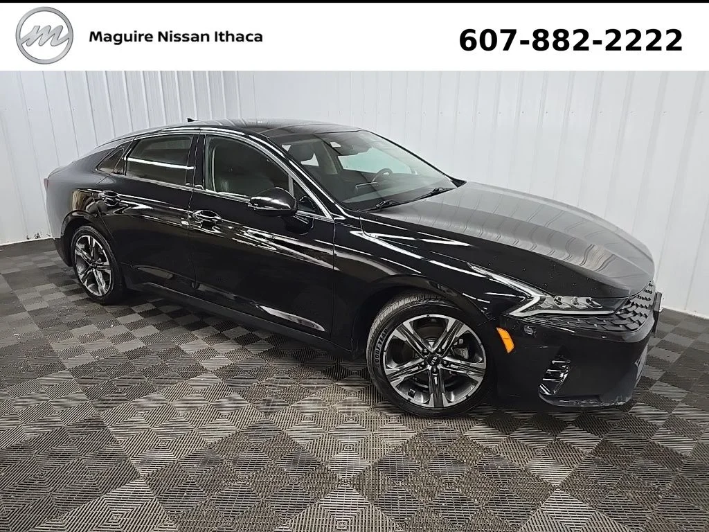 Used 2021 Black Kia EX image 8