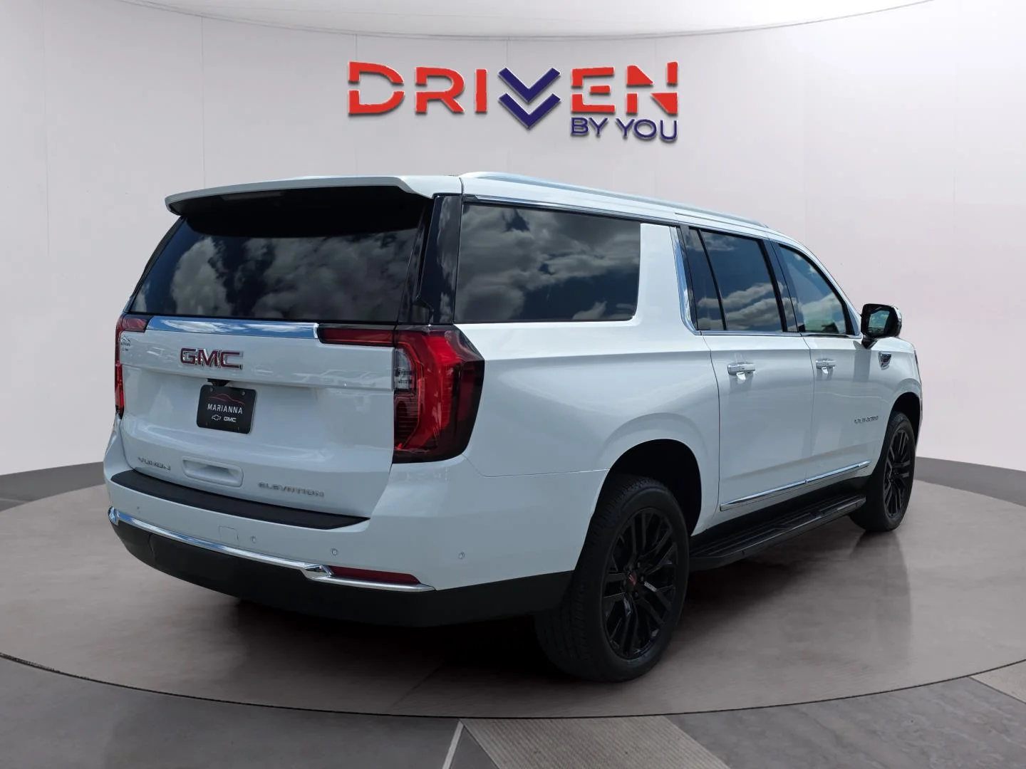 New 2026 Summit White GMC Elevation image 5