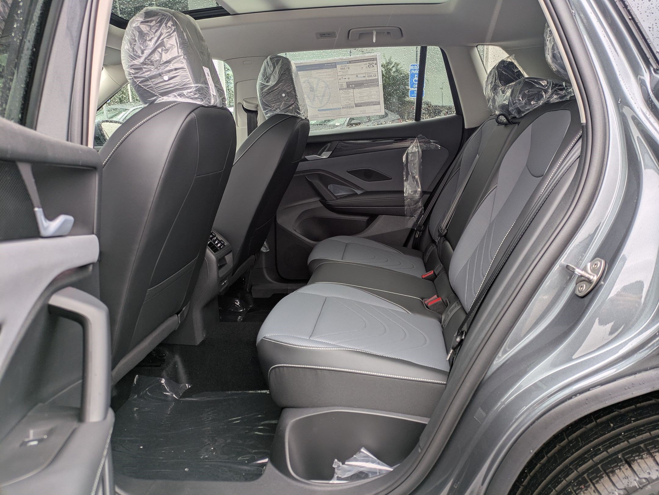New 2026 Platinum Gray Metallic Volkswagen SE image 14