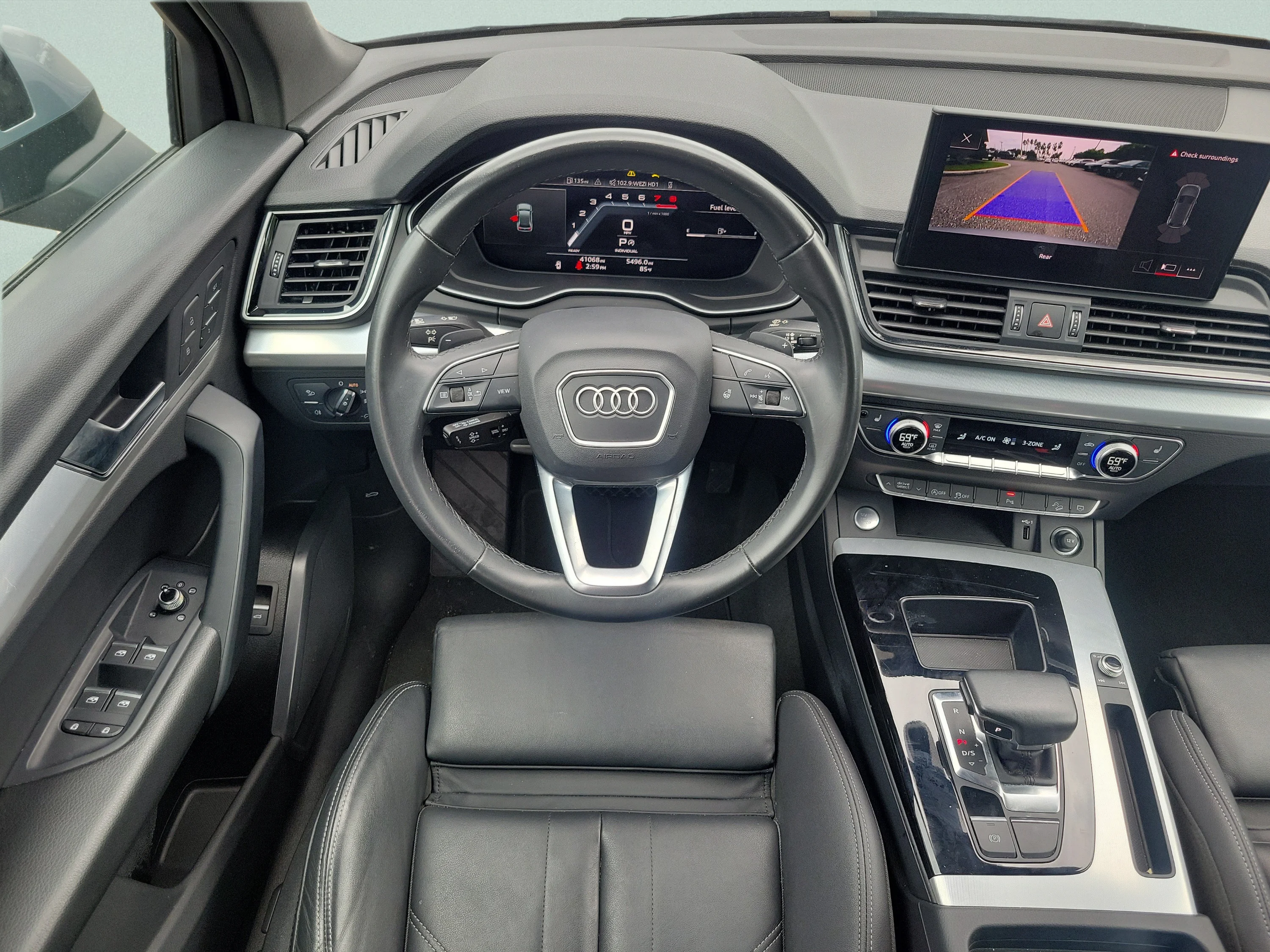 Used 2025 Silver Audi S line Premium image 17
