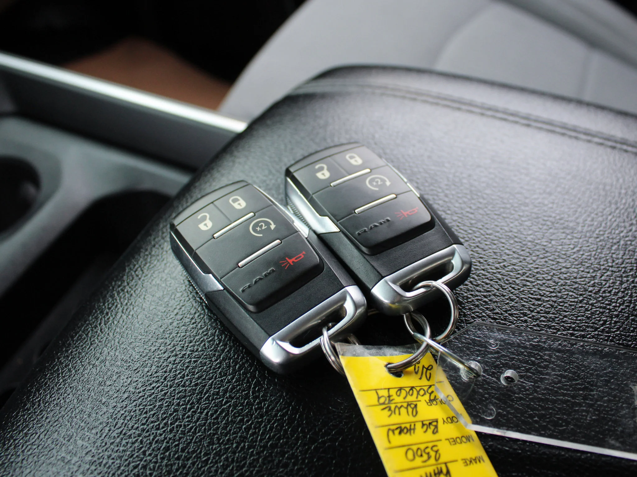 Used 2020 Blue RAM Big Horn *5th Wheel & Gooseneck | Apple CarPlay | Alpine | Cummins | Heated Seats image 27