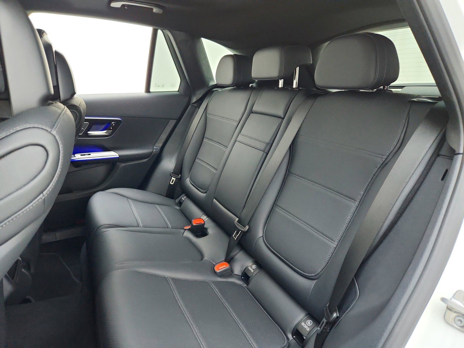 New 2026 Polar White Mercedes-Benz GLC 300 SUV image 39