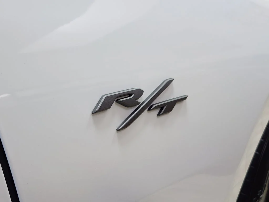 New 2026 White Knuckle Exterior Paint Dodge R/T Plus image 10