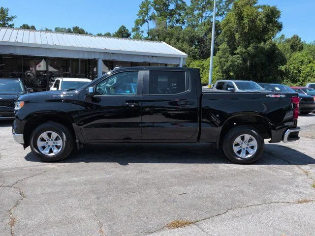 Used 2026 Black Chevrolet LT image 8