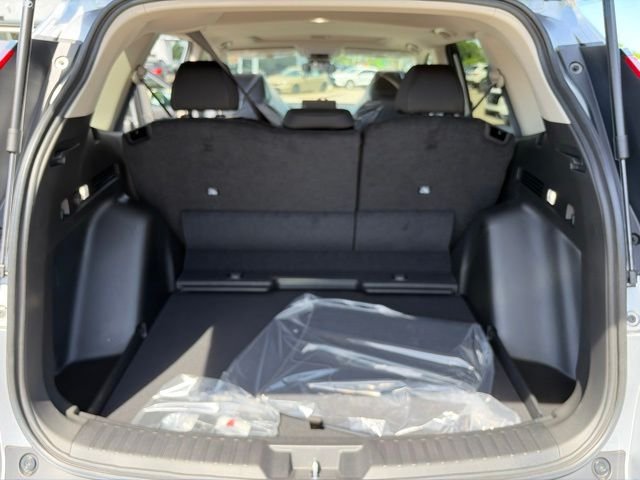 Used 2026 Solar Silver Metallic Honda EX image 13