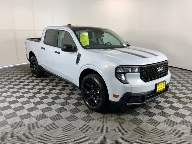 New 2025 Space White Metallic Ford XLT image 3