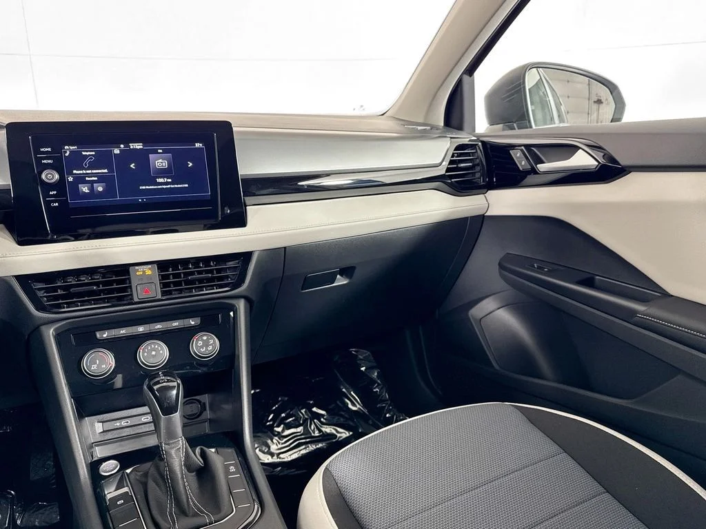 2026 Volkswagen Taos S - Photo 9