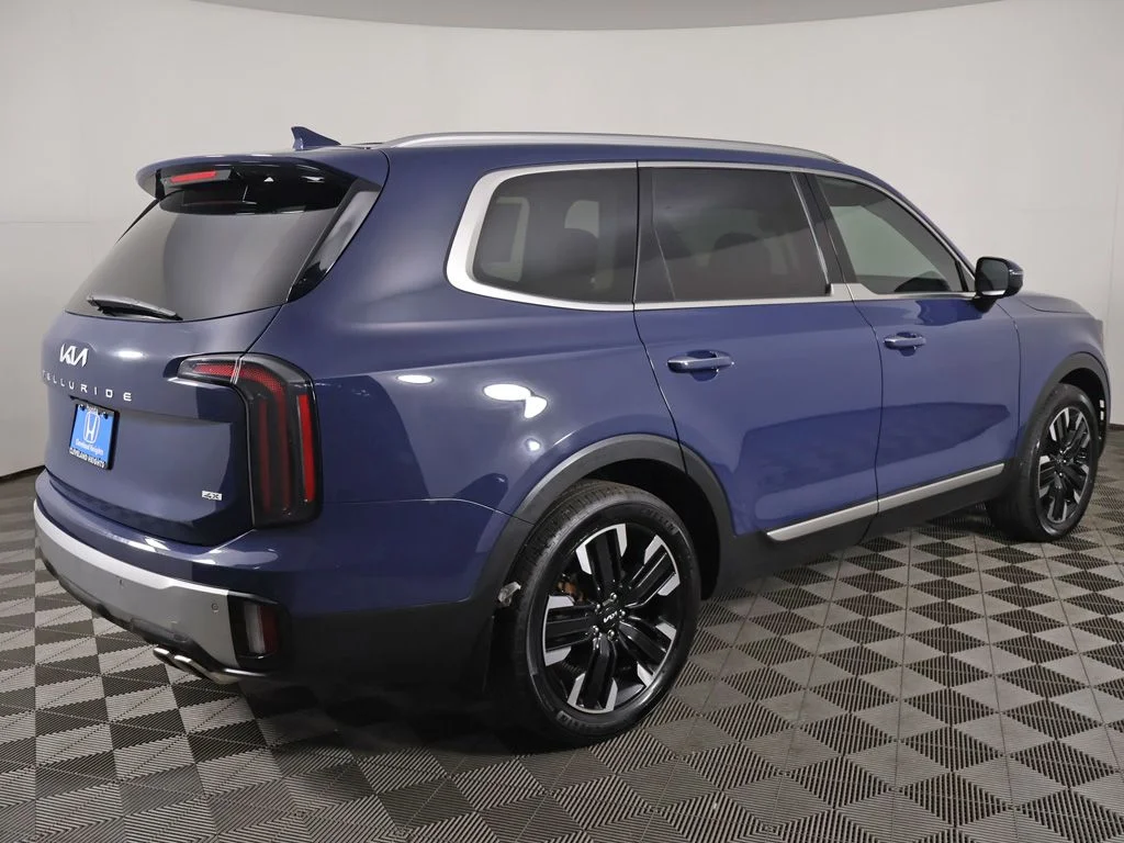 Used 2024 Midnight Lake Blue Kia SX-Prestige image 15