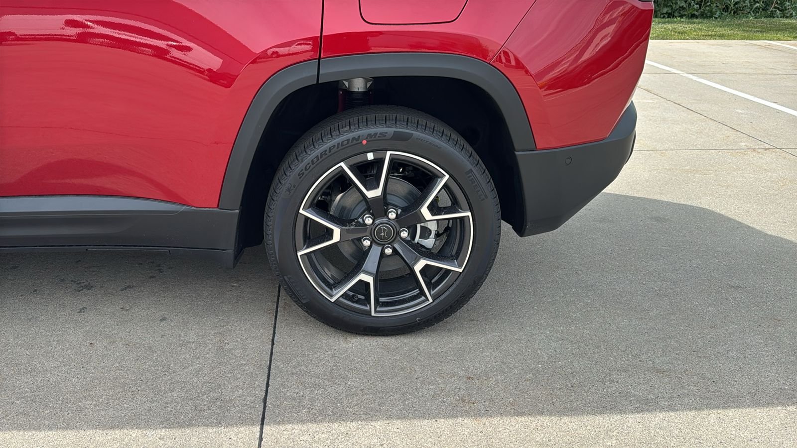 New 2026 Red Hot Pearl-Coat Exterior Paint Jeep Overland image 8