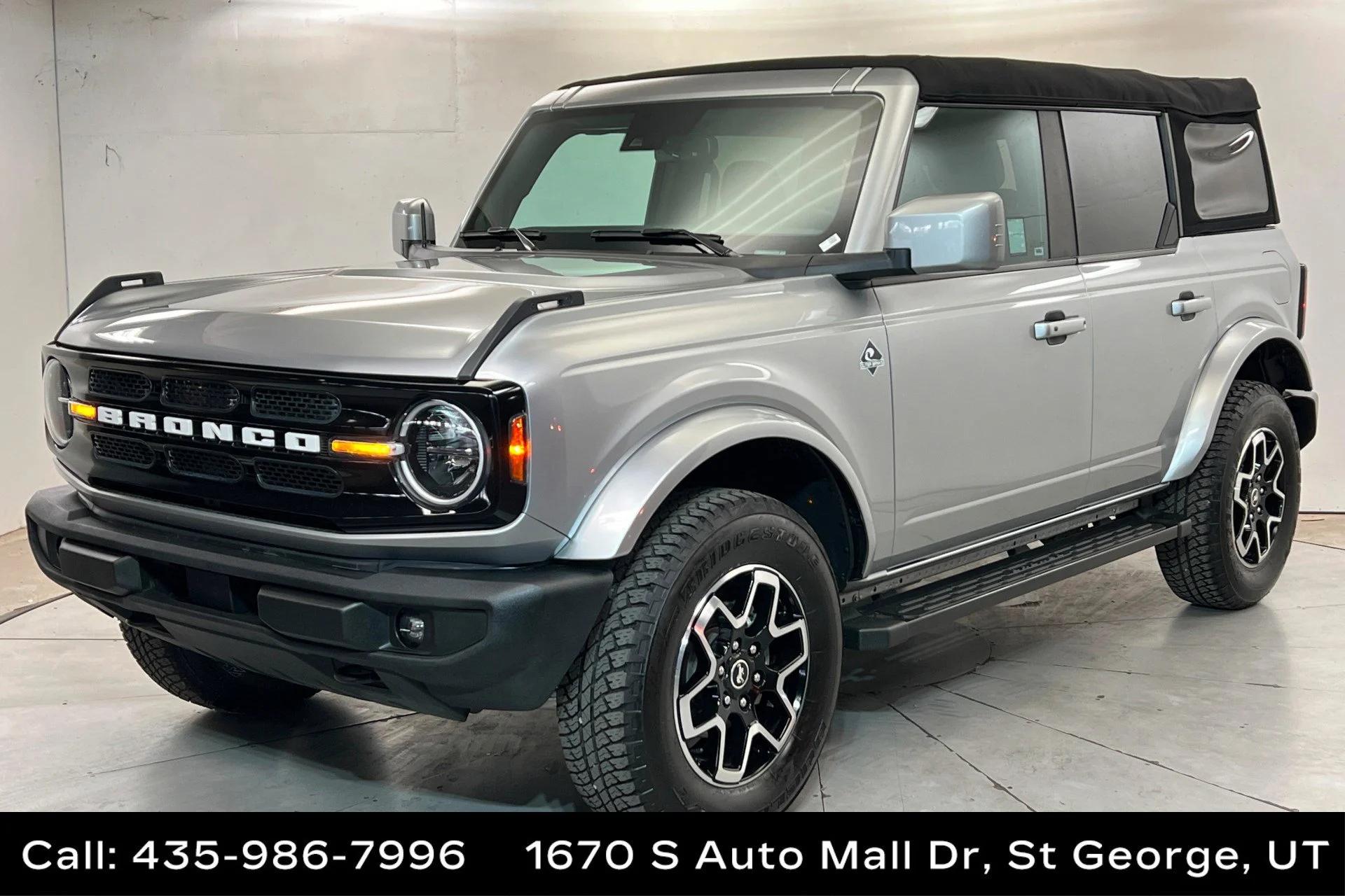 2023 Ford Bronco Outer Banks 4x4's photo