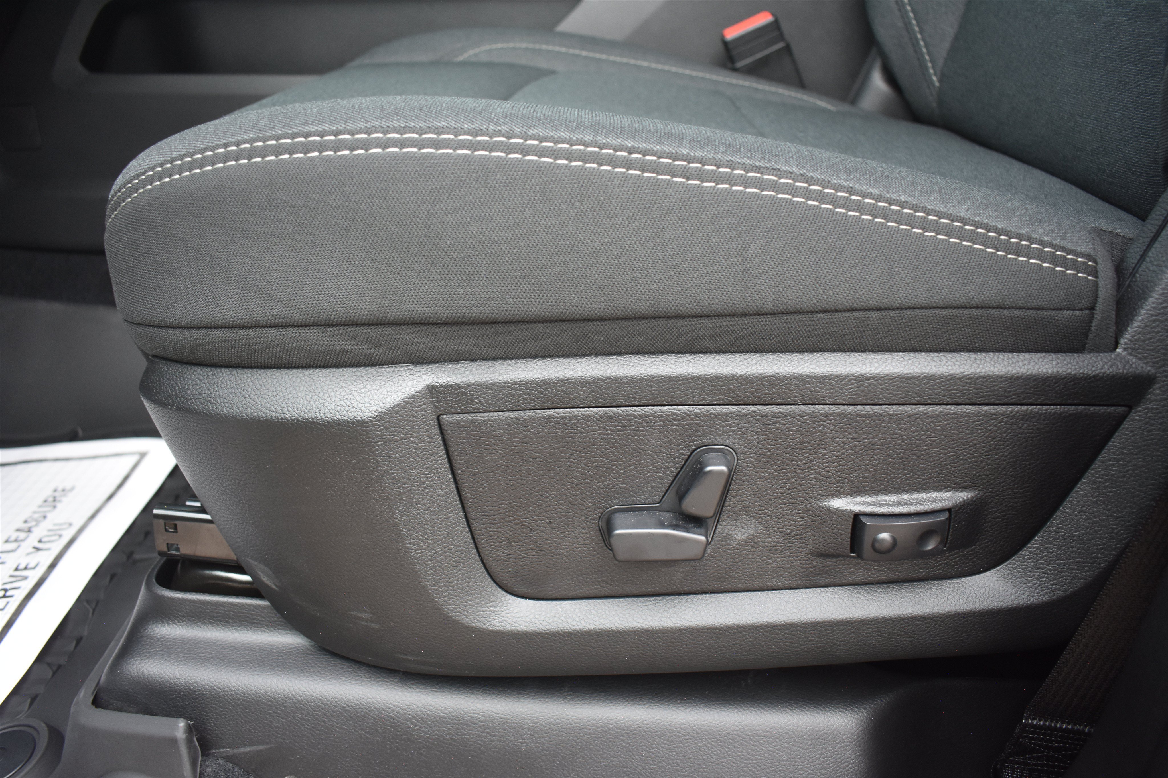New 2026 Forged Blue Metallic Exterior Paint RAM Big Horn image 17